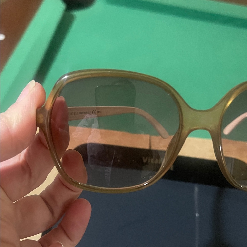 Gucci, BM2, Olive Green Made In Italy Sunglasses GG 3632/S. Like New Condition - Picture 3 of 14